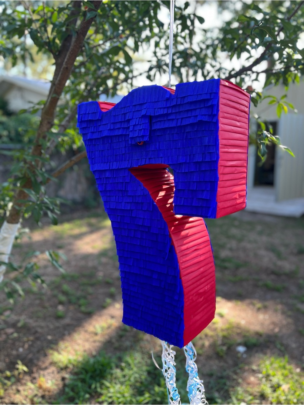Roblox Number 7 Piñata in Bright Blue for Kids' Parties - Picture 8 of 8